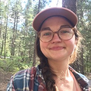 Meet your Posher, Liz